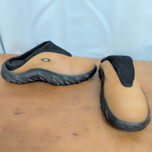 Ladies' Oakley Slip On Clog Mule Shoes Size 9